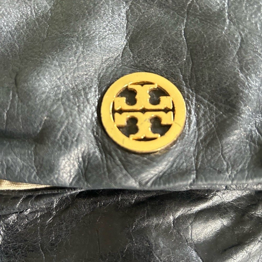 Tory Burch Dena messenger foldover black leather bag - Picture 7 of 14